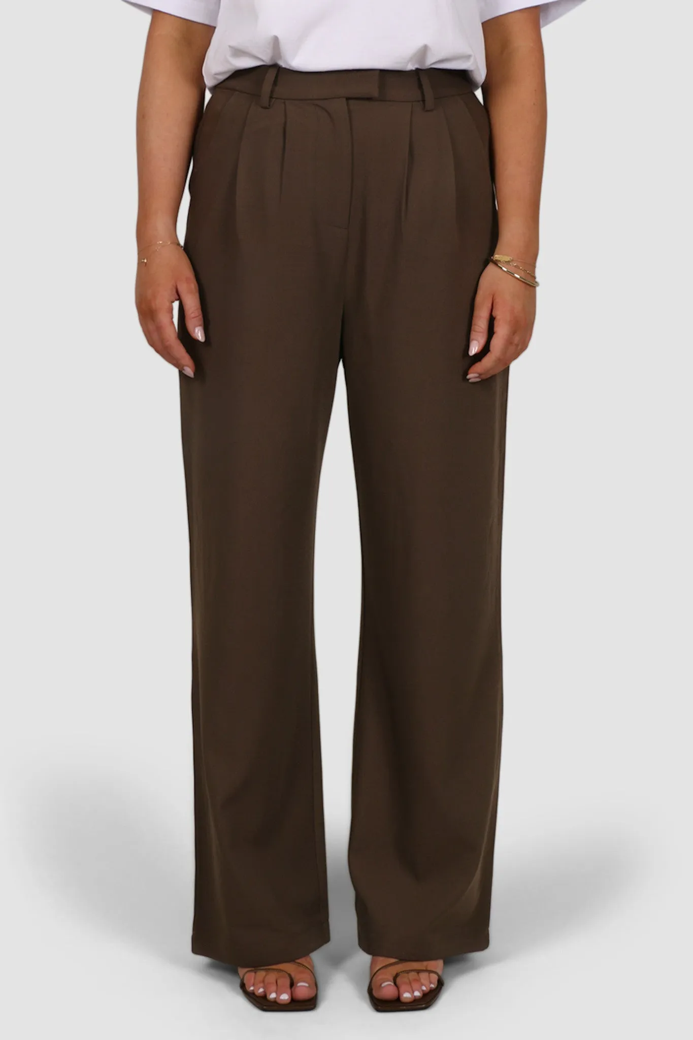 DOWNTOWN PANT CHOCOLATE TALL FIT