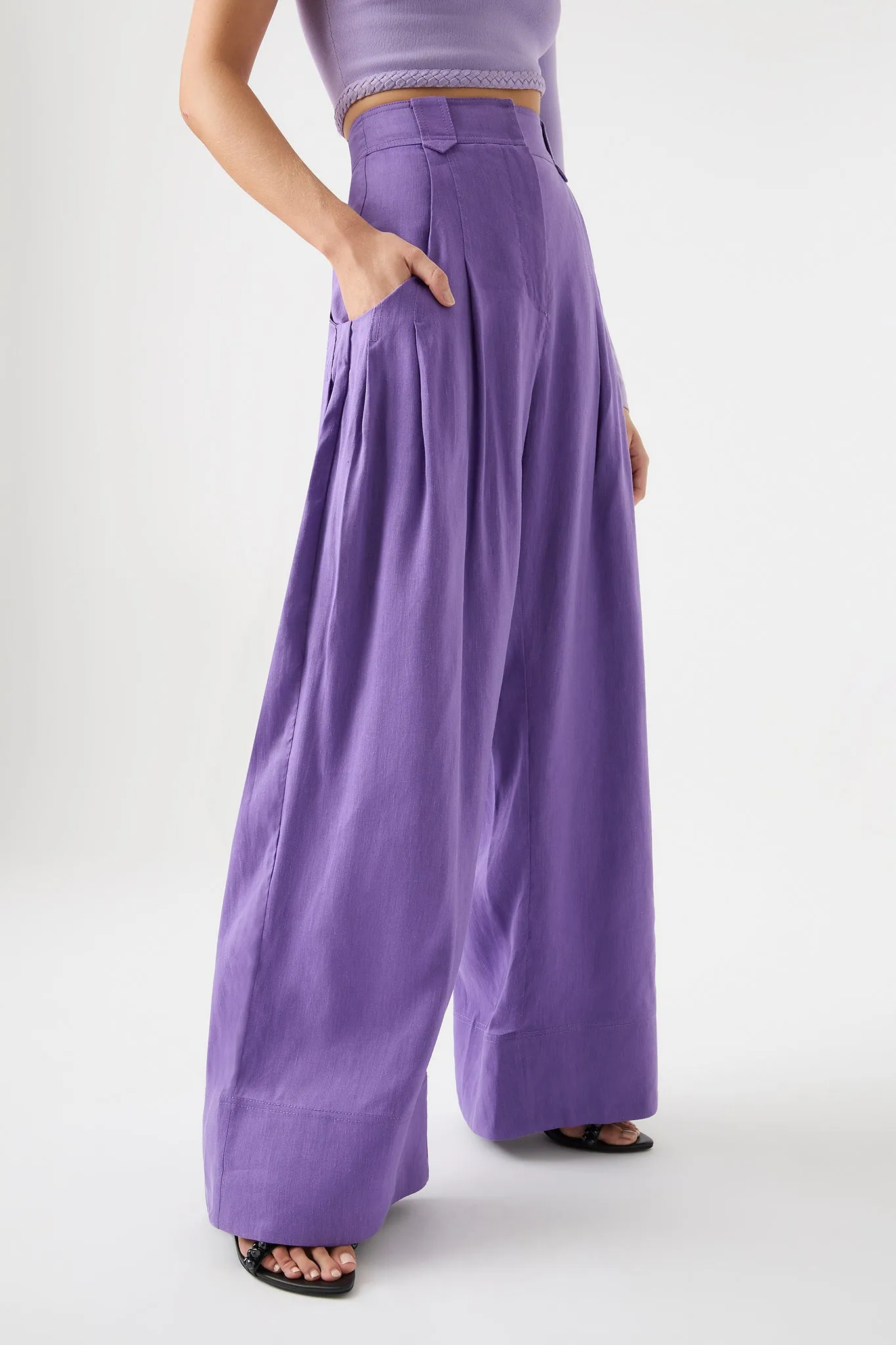 Equinox Pleated Wide Leg Pant