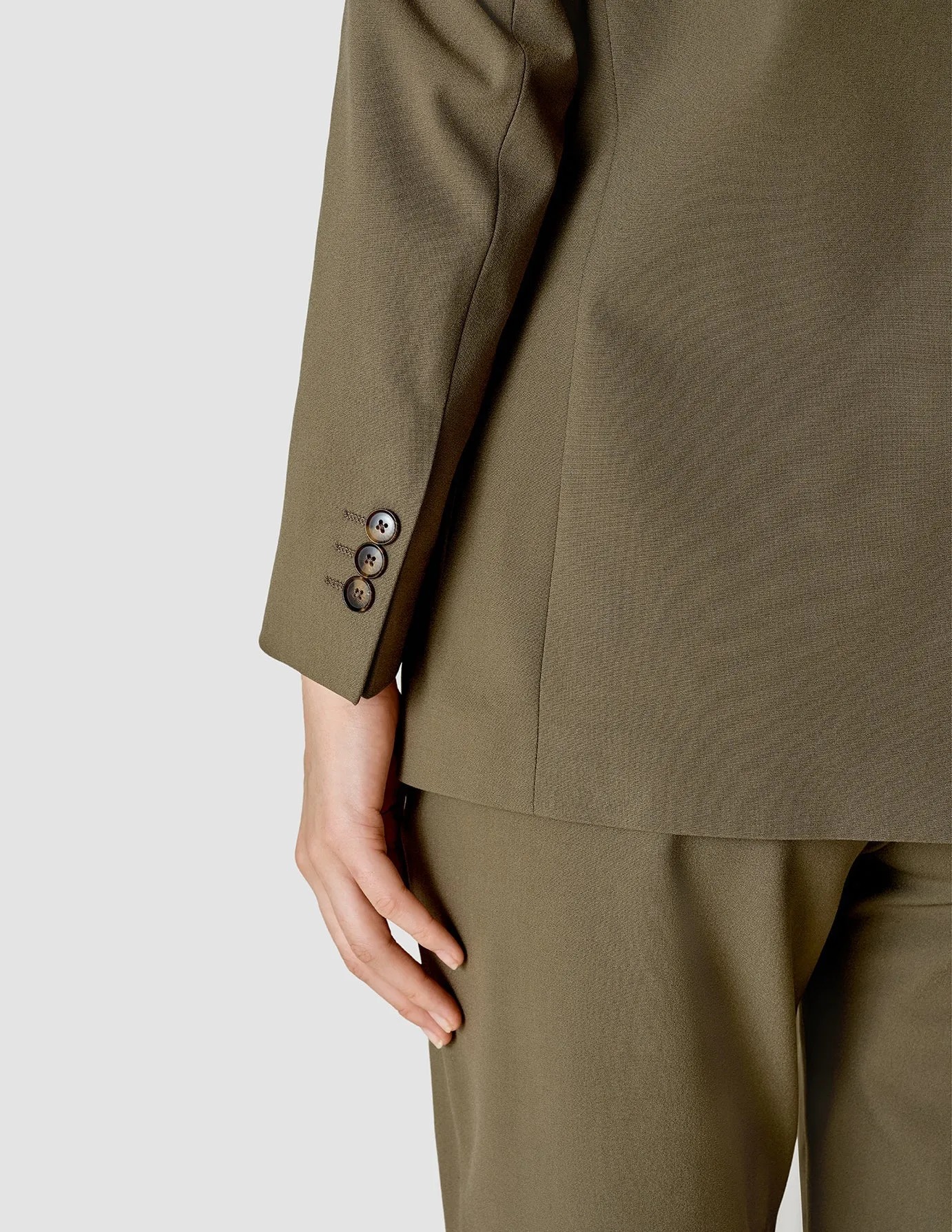 Essential Suit Straight Dark Olive