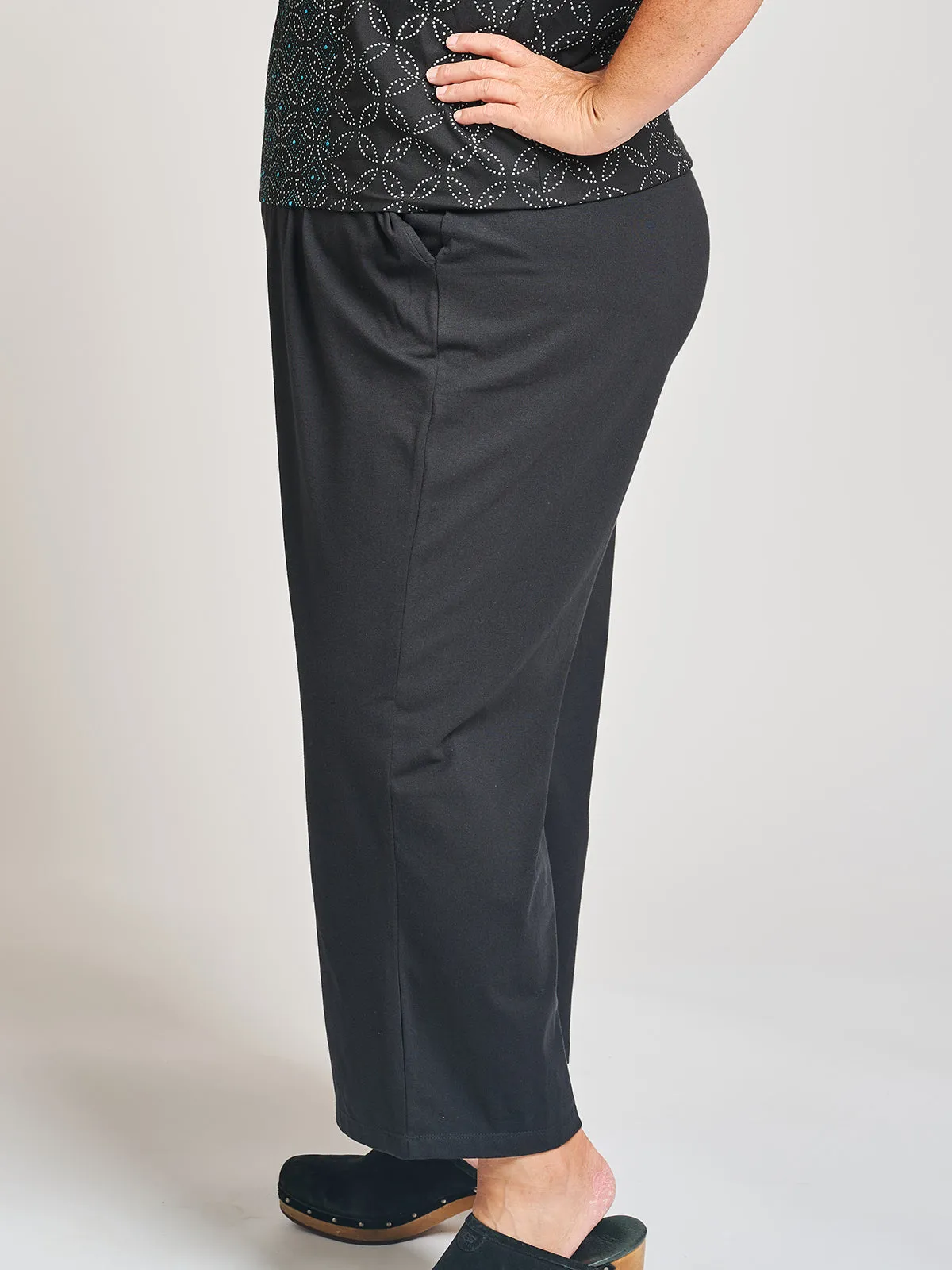 Fae Wide Leg Plus Size Pant - Black Jersey