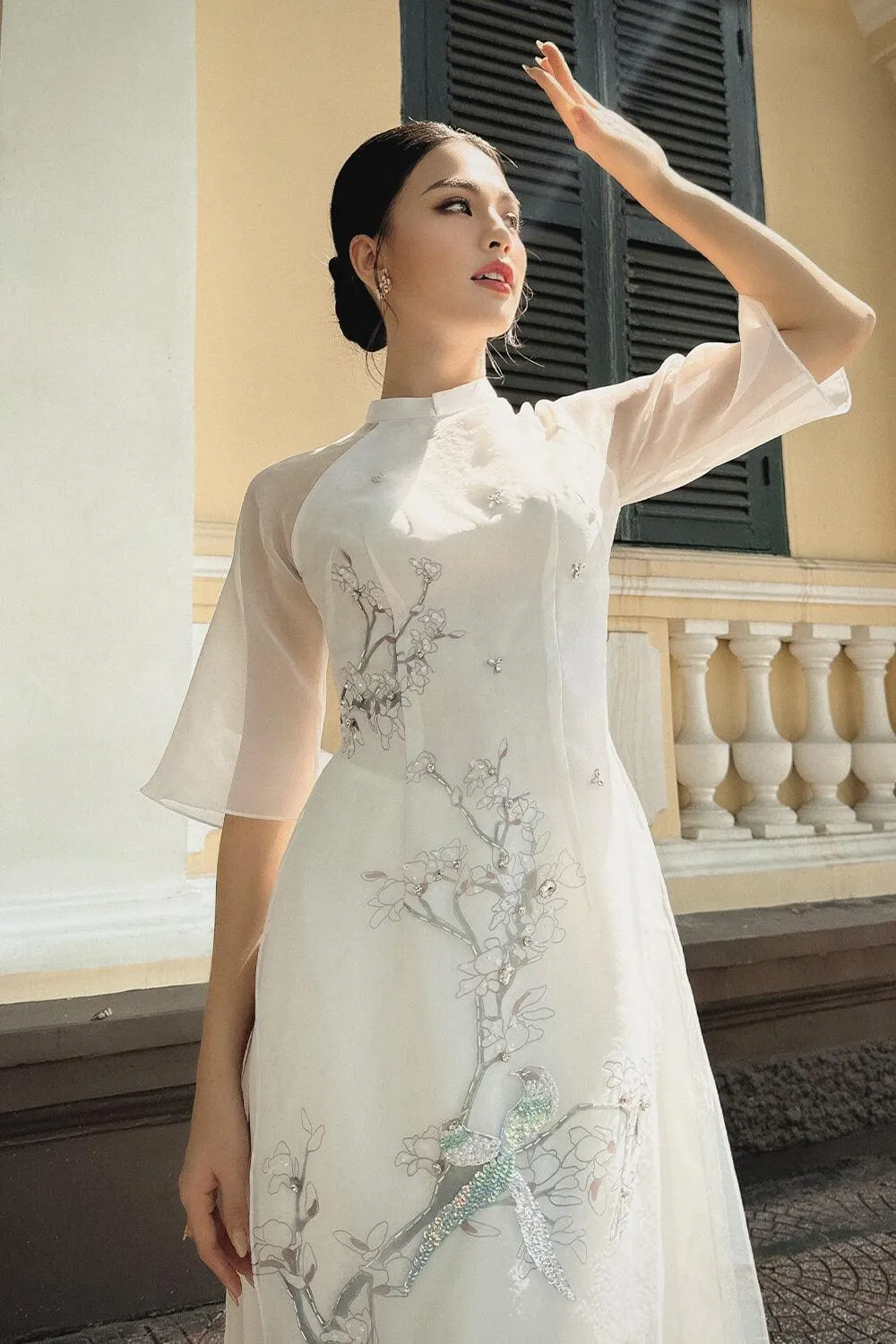 Hy Vien Middle Sleeved Ao Dai