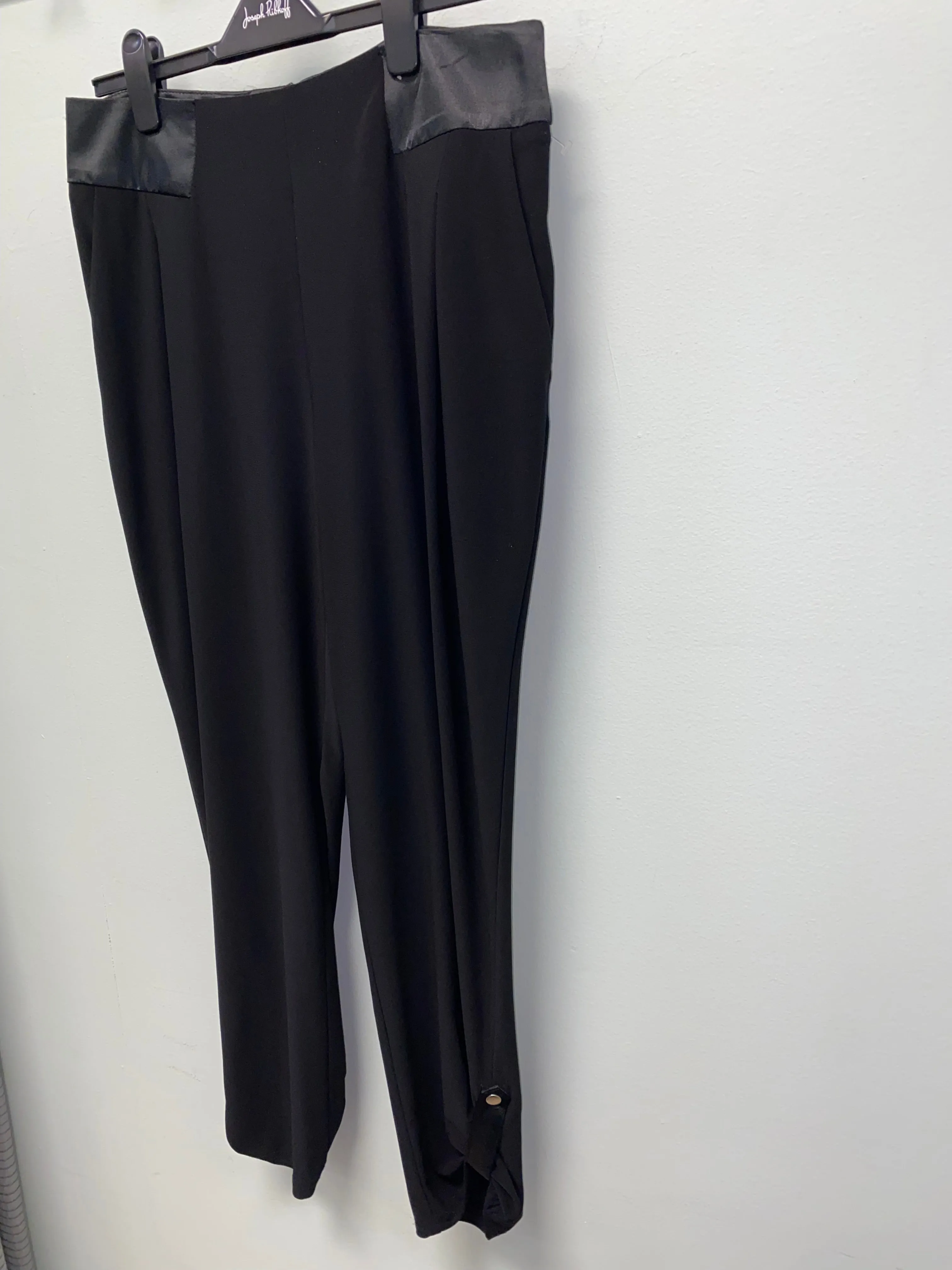 Joseph Ribkoff pants Size 12 black