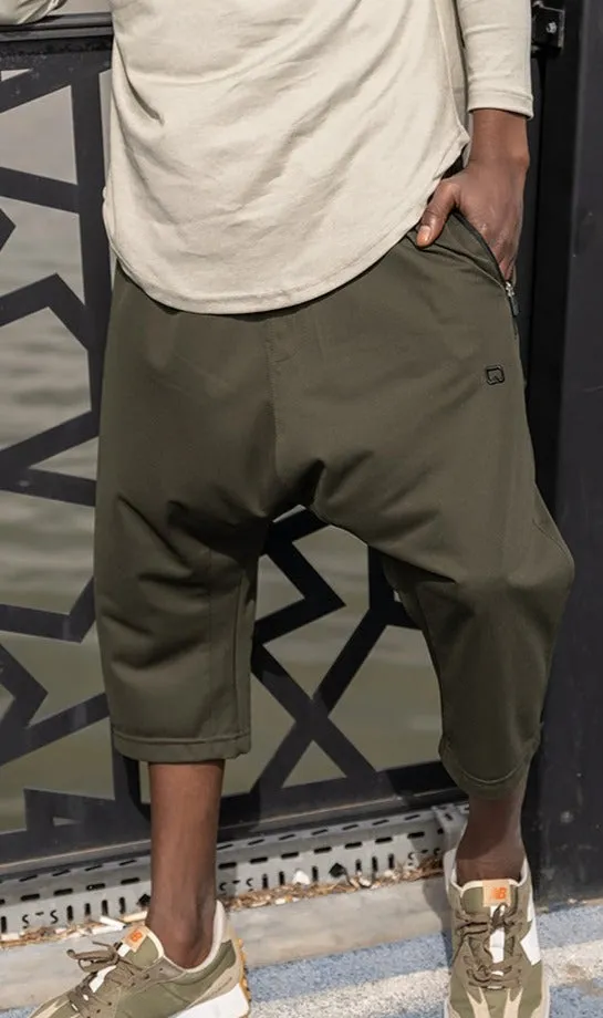 QL Relaxed Lightweight Cropped Joggers in Khaki