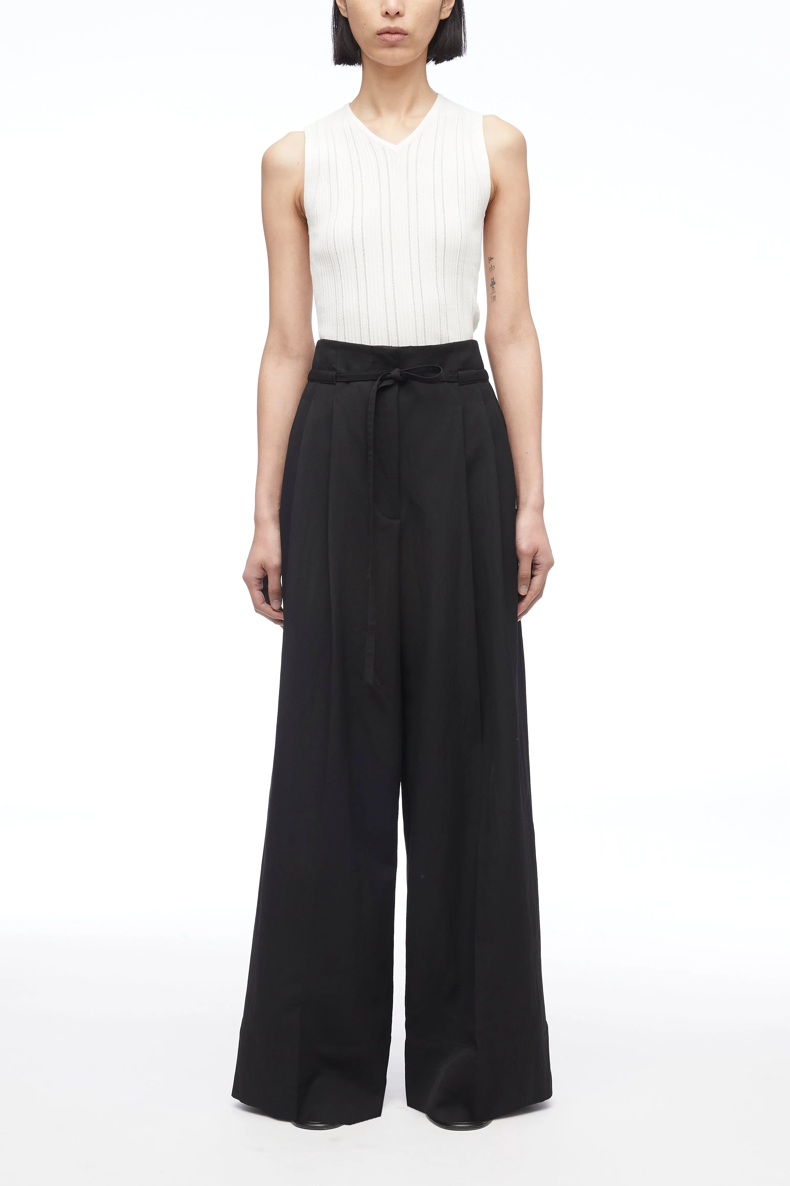 Relaxed Wool Wide-Leg Pant