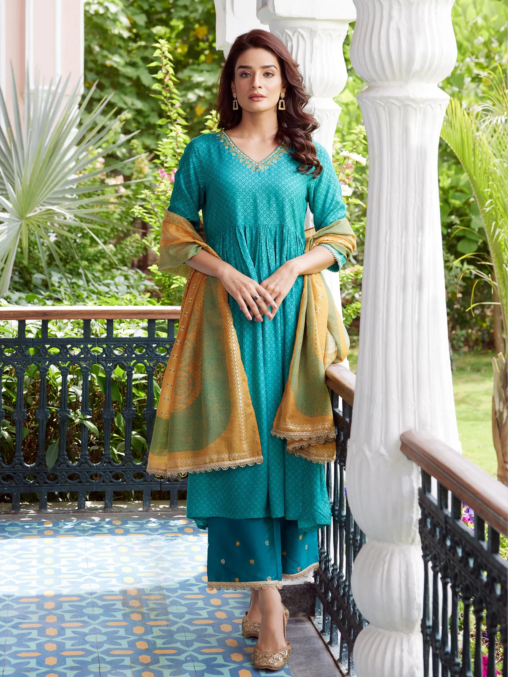 Women Teal Geometric Print Kurta Comfort Pant Dupatta