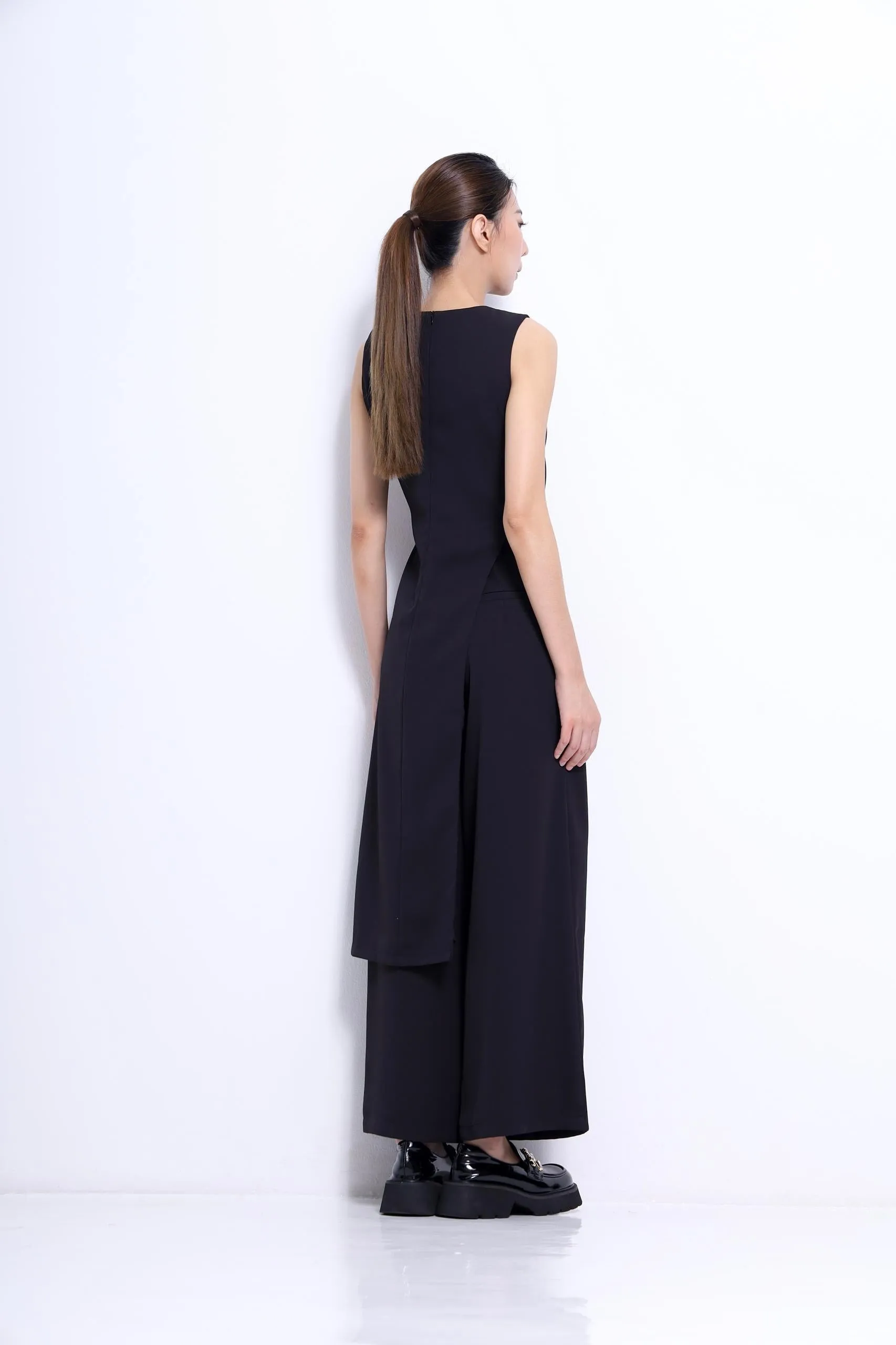 Zia Tailored Wide Legged Pants